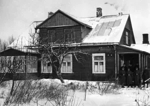 Exchanges: Resettlement commission in Strupiai, 1941