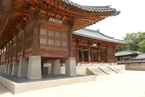 Joseon: Residence building inside the grounds of the Gyeongbokgung