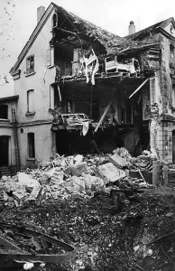 Westphalian: A residential building destroyed during an air raid, 194