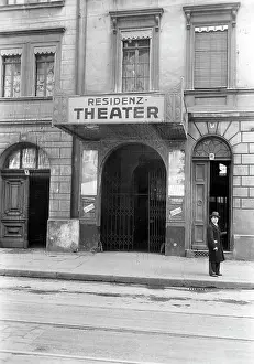 Blumenstraße: The Residenztheater in Berlin, 1920s