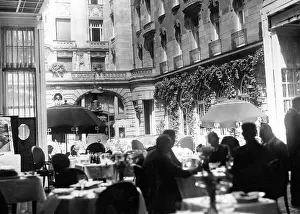 Adlon: Restaurant at the Hotel Adlon in Berlin