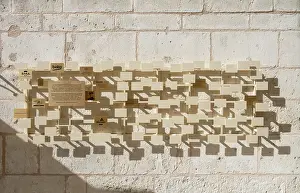 Maison: Restoration plaque, Maison de Pierre Loti, Rochefort, France