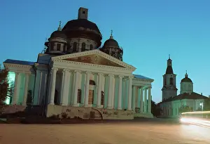 Nizhny: Resurrection Cathedral in Arzamas. 1990
