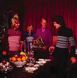 Sk-images: Retro Christmas gathering