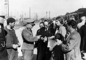 Annexed: Return of French refugees, 1940