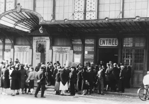 Annexed: Return of French refugees, 1940
