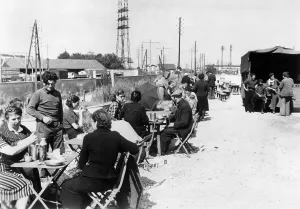 Expelled: Return of French refugees, 1940