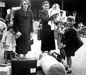 Fled: Return to Paris, 1940