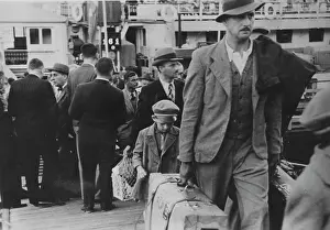 Immigration: Returnee from Palestine, 1939
