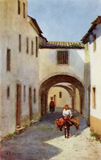 Returning: Returning from market - Leiria