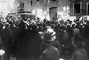 Clashes: Revolt against the fascist regime in Italy, 1925