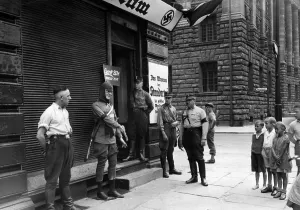 Opponents: The Revolutionsmuseum in Berlin, 1933