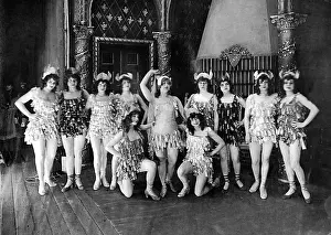 Showgirl: Revue troop in Berlin, 1920