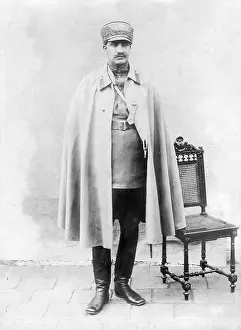 Reza: Reza Pahlavi, 1933