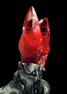 Twining: Rhodochrosite