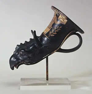 Griffin: Rhyton with the head of a griffin