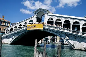 Rialto: Rialto bridge in Venice