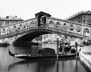 Rialto: Rialto Bridge, Venice, Italy