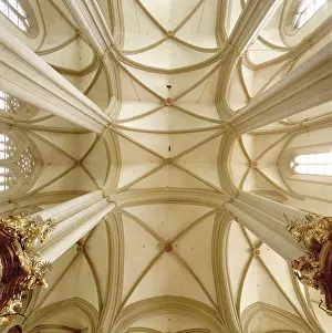 Chancel: Ribbed vault