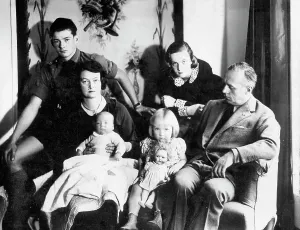 Schloss: The Ribbentrop family
