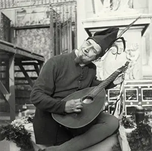 Lutes: Richard Eybner