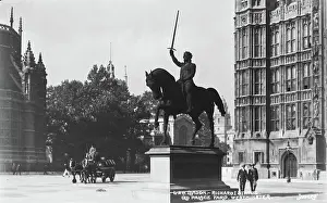 Symbolizing: Richard I Statue