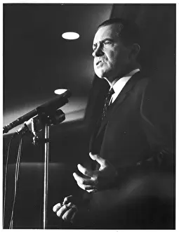 Milhous: RICHARD NIXON