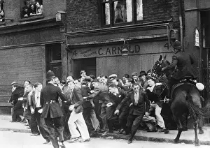Dissolve: Riots in London, 1936
