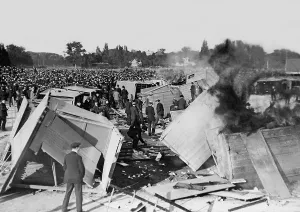 Bois: Riots at the Longchamps race course, 1906