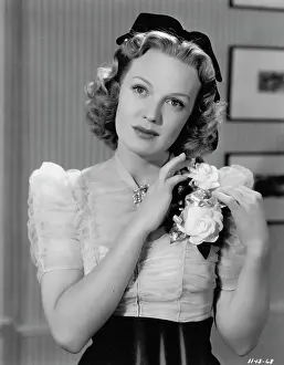Fleecing: Rita Johnson in Dolly Tree outfit from The Golden Fleecing