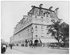Ritz: Ritz - Modern Building Rec