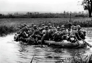 Crosses: River crossing on a raft, 1942