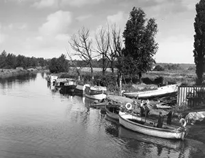 Broxbourne: THE RIVER LEA