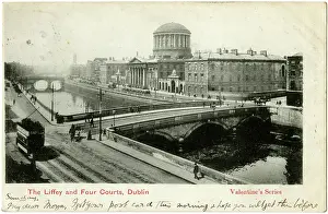 Liffey: The River Liffey and Four Courts, Dublin, Ireland