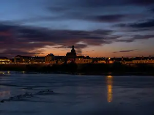 Floodlighting: River Loire and Quai Aristide Briand, Blois, Loir-et-Cher