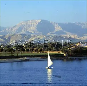 Felucca: THE RIVER NILE
