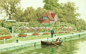Sonning: River Thames at Sonning Lock, Berkshire