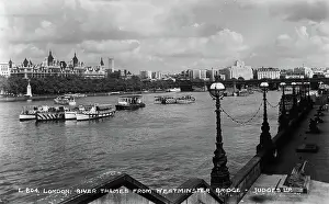 Lampposts: River Thames from Westminster Bridge