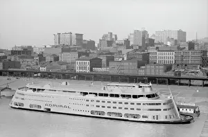 Riverboat: Riverboat - Transportation - Saint Louis