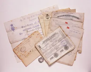 Shipwrecks: RMS Carpathia medal and paperwork