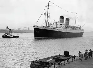 Towed: RMS Mauretania, 1939