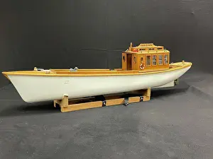 Panelling: RMS Olympic, radio-controlled model boat