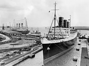Towed: RMS Queen Mary, 1936