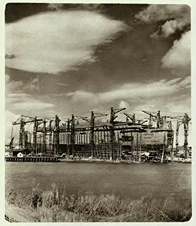 Steamliners: R.M.S. Queen Mary under construction, Clydebank