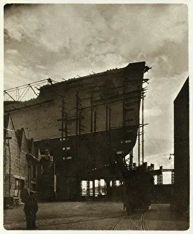 Steamliners: R.M.S. Queen Mary under construction, Clydebank