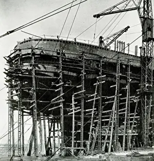 Scaffolding: RMS Queen Mary under construction, Clydebank