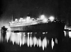 Floodlit: RMS Queen Mary, floodlit at night