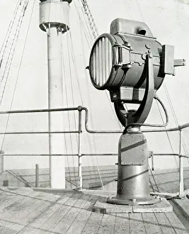 Searchlight: RMS Queen Mary, high-powered searchlight