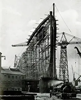 Scaffolding: RMS Queen Mary towering over Clydebank