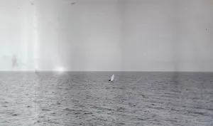 Fenwick: RMS Titanic - lifeboat approaching the Carpathia